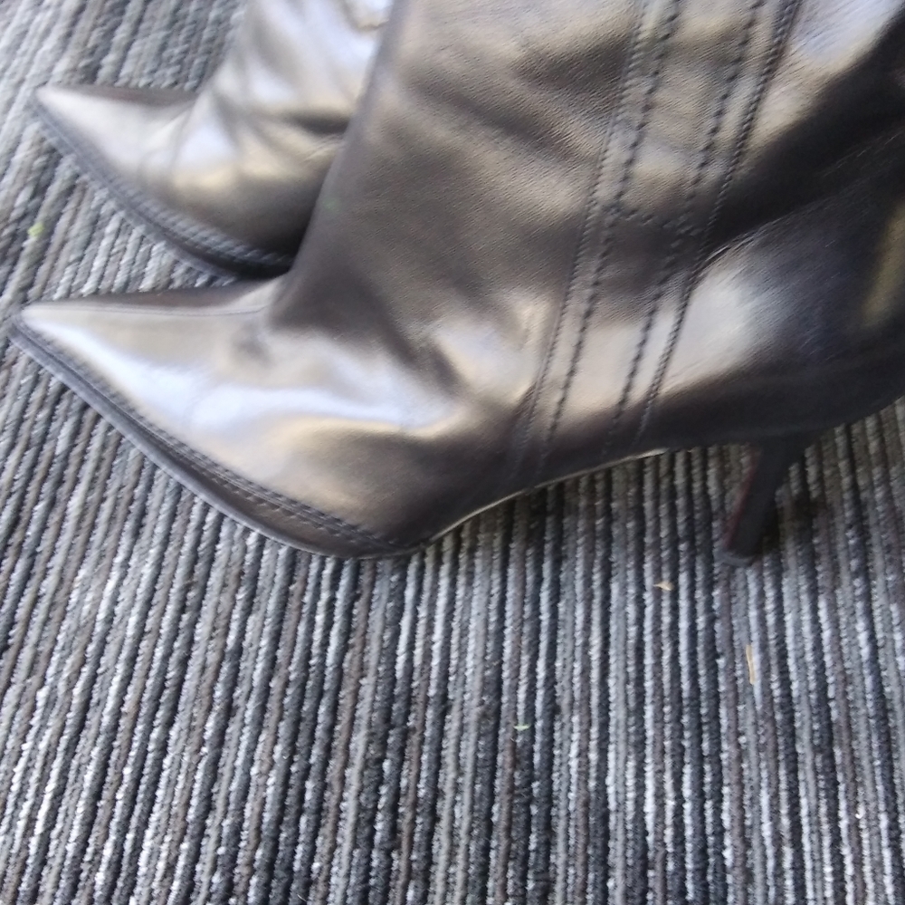20%Off Vintage Chanel Leather High Boots w/Bows 2023 July 4th - Picture 10 of 11
